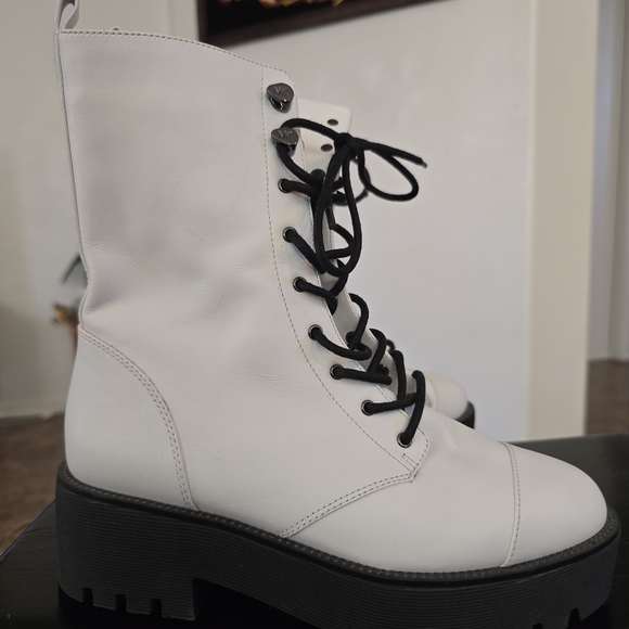 Michael Kors White Lace-Up Women's Boots - Picture 1 of 4